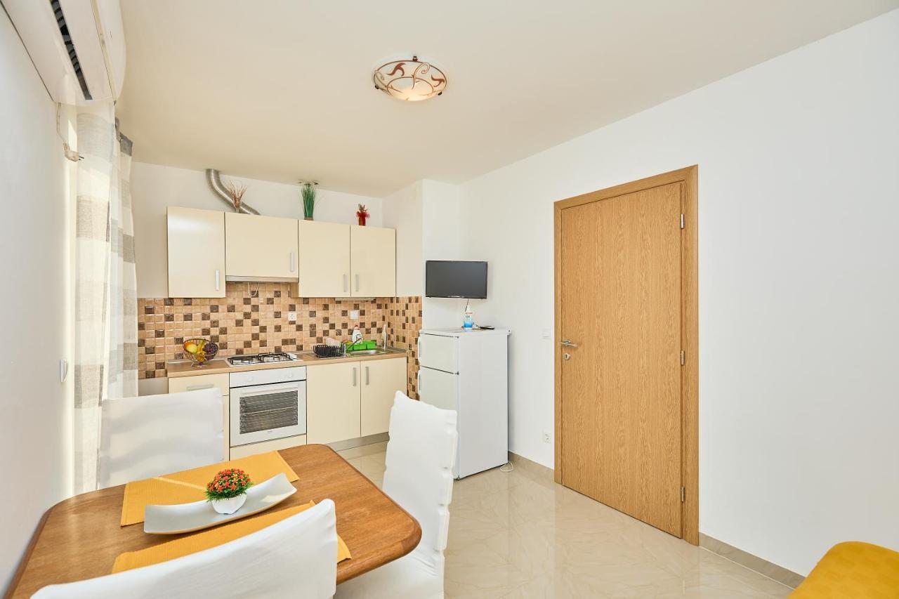 Apartments Baro Maranovici ภายนอก รูปภาพ